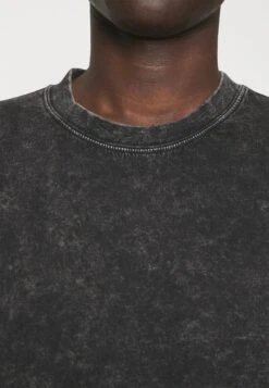 YOURTURN 2 Pack Unisex - Basic T-Shirt - Black/Olive -Yourturn Sales Store 05faf3e17cbb4dbf847741db59c8666f