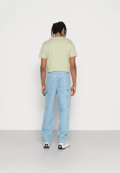 YOURTURN Unisex - Relaxed Fit Jeans - Light Blue Denim -Yourturn Sales Store 0ad8957c75e945109dc45c18533bca85