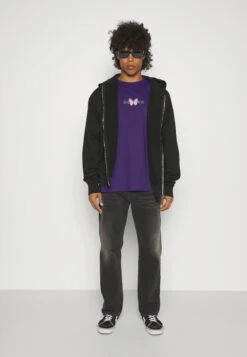 YOURTURN Unisex - Print T-Shirt - Purple 9 YOURTURN Unisex - Print T-Shirt - Purple -Yourturn Sales Store 0eaa7ee40e7c409cb1b18e0c3e761710