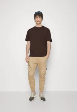 YOURTURN Unisex - Print T-Shirt - Brown -Yourturn Sales Store 23c4991834914d59b76873710384d08c