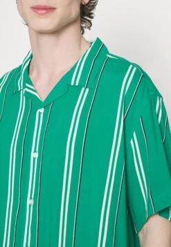 YOURTURN Stripes Boxi - Shirt - Green -Yourturn Sales Store 289f302ea93249c1bd0fd67edf3d7790