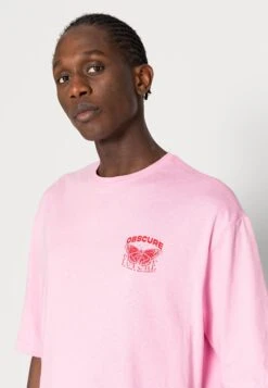 YOURTURN Nostalgia Future Tee Unisex - Print T-Shirt - Pink -Yourturn Sales Store 2c7e9a8267c24ab68707f78a01b1d56e