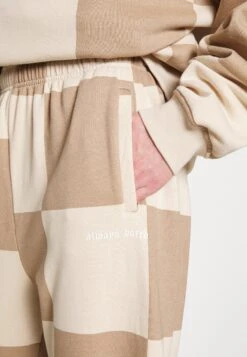 YOURTURN Unisex - Tracksuit Bottoms - Beige -Yourturn Sales Store 36df42ddf7b9487a9196e20f8c749a1c