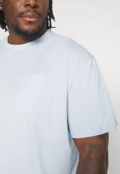 YOURTURN Unisex 2 Pack- Basic T-Shirt - Light Blue/Dark Blue -Yourturn Sales Store 38112a41675c40fe9ecd8e37b289cea3