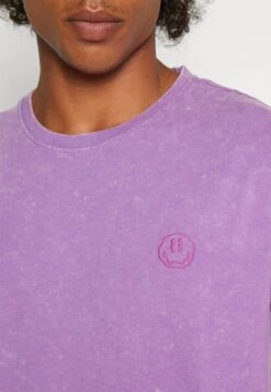 YOURTURN Yt-0722-1002Smiley Wash Tee / 404 - Purple - Basic T-Shirt - 404 - Purple -Yourturn Sales Store 412b58ddb51c481092c2e7bee38fb5e3