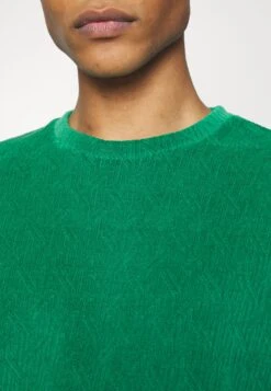 YOURTURN Unisex - Basic T-Shirt - Green -Yourturn Sales Store 42f5b6b1ef5c431ab8559b18b2f064b6