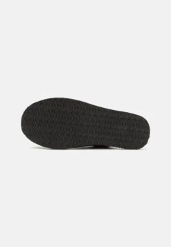 YOURTURN Unisex - Slippers -Yourturn Sales Store 4c064cc4537040ceba455808da3066a5