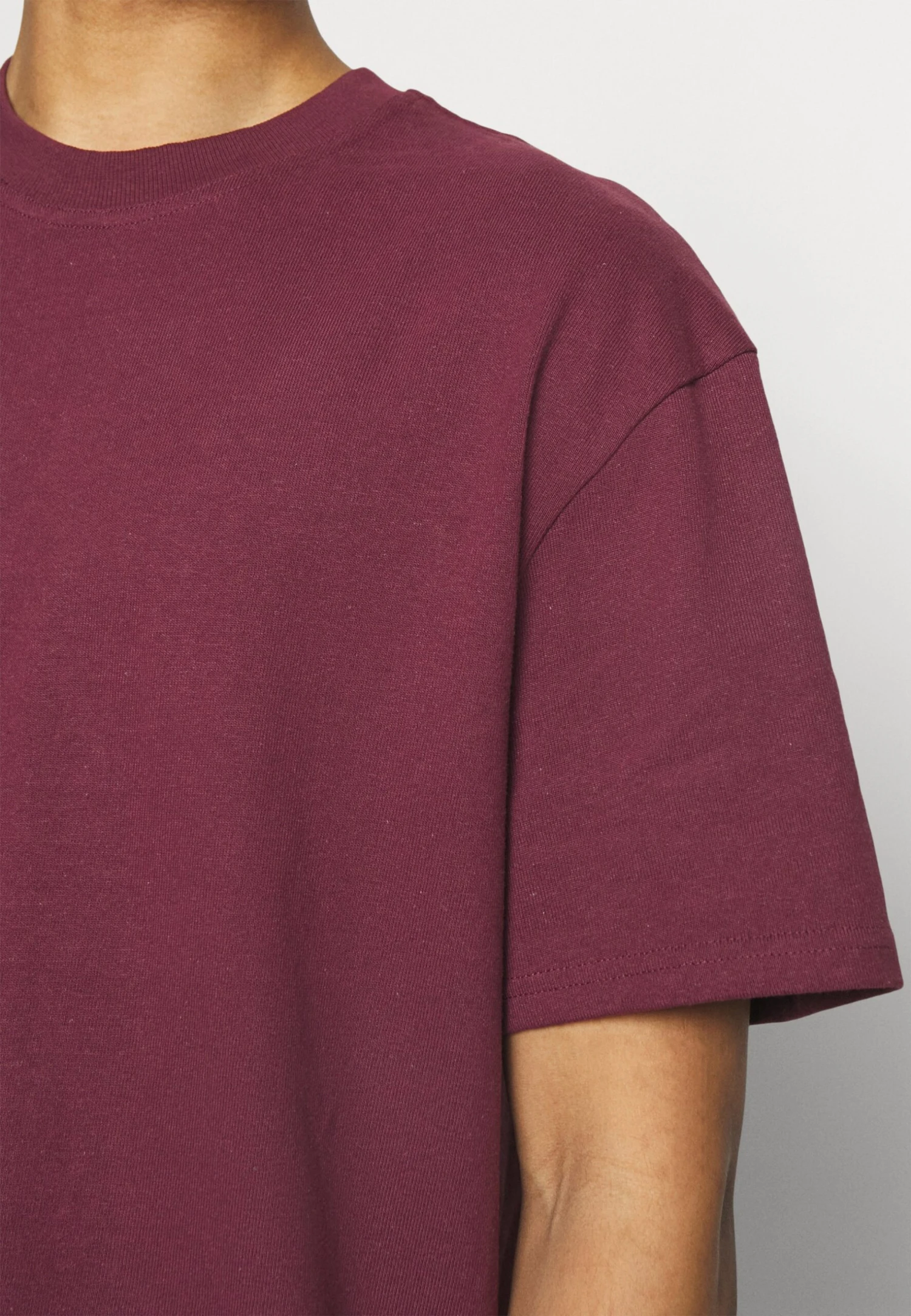 YOURTURN Unisex - Basic T-Shirt -Red 8 YOURTURN Unisex - Basic T-Shirt -Red - Image 6