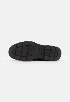 YOURTURN Slip-Ons - Black 12 YOURTURN Slip-Ons - Black -Yourturn Sales Store 629974b450074f7f9f11faf4f62417d9