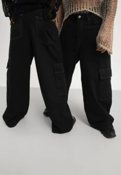 YOURTURN Unisex - Relaxed Fit Jeans - Black Denim -Yourturn Sales Store 6bf9730e77474f359b5197f7d3535ca8