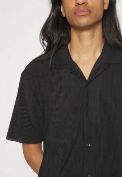 YOURTURN Plisse Shirt Unisex - Shirt - Black -Yourturn Sales Store 71675004d1314dcd89b13267f73850ba