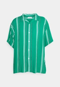 YOURTURN Stripes Boxi - Shirt - Green -Yourturn Sales Store 75b31ae9deeb451b8ab25cea64aeb8ea