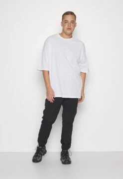 YOURTURN Unisex 3 Pack- Basic T-Shirt - White/Lilac/Black -Yourturn Sales Store 7d9c4d03c4054ce098a931d778e37683