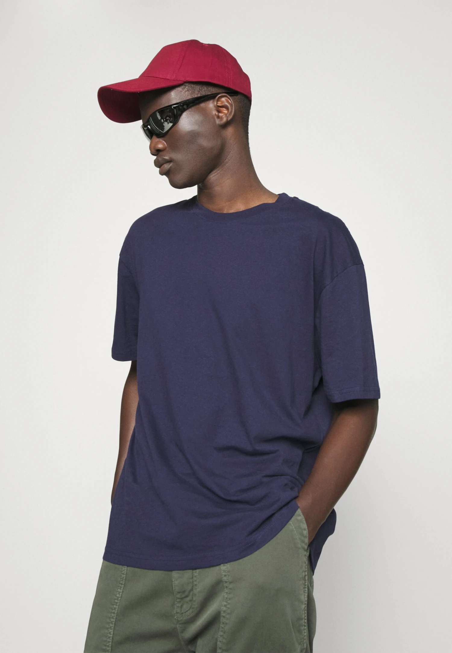 YOURTURN Unisex - Print T-Shirt - Dark Blue 6 YOURTURN Unisex - Print T-Shirt - Dark Blue - Image 4