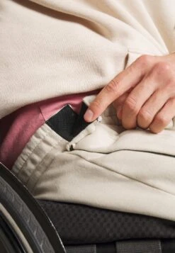 YOURTURN Tracksuit Bottoms - Beige -Yourturn Sales Store 9381a5e35ebe4c33aaf15a37c764dc54