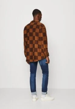 YOURTURN Unisex - Button-Down Blouse - Brown -Yourturn Sales Store a0308e7119464ed894d0cd1d77f7e109