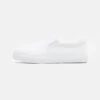 YOURTURN Unisex - Slip-Ons - White -Yourturn Sales Store a14a53b90f5f459baf36be4845aa3e61