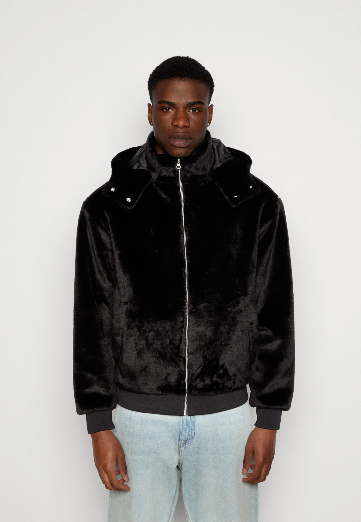 YOURTURN Winter Jacket - Black 3 YOURTURN Winter Jacket - Black