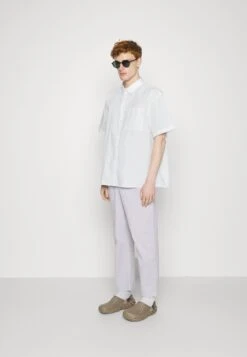 YOURTURN Plain Boxi Fit Unisex - Shirt -White -Yourturn Sales Store a4fe5d0b0260453aa4f0c5bd995b0a5d