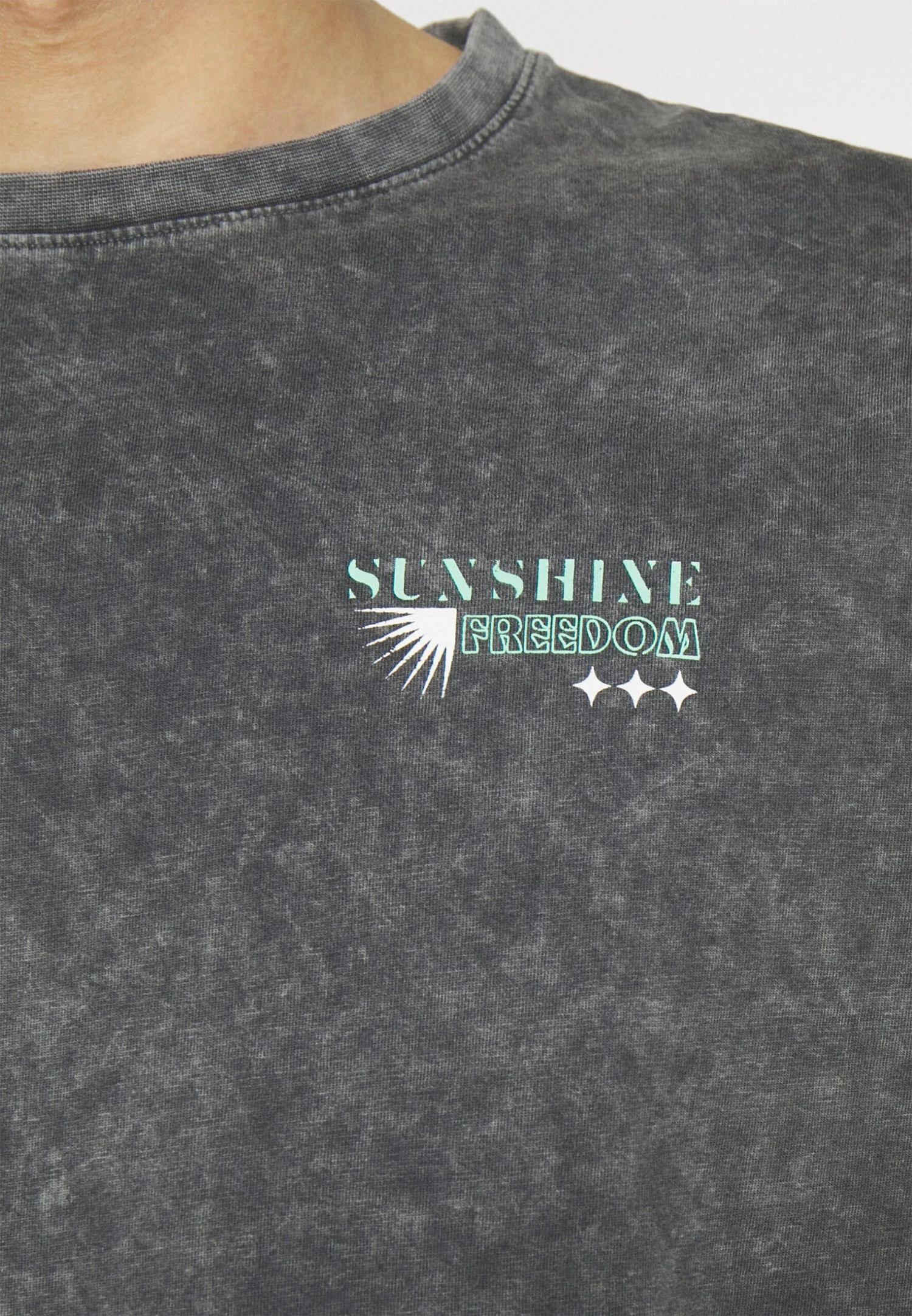 YOURTURN Unisex - Print T-Shirt - Mottled Black 8 YOURTURN Unisex - Print T-Shirt - Mottled Black - Image 6