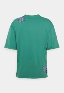 YOURTURN Print Wash Unisex - Print T-Shirt - Green -Yourturn Sales Store a8d7cc5aef9641aa9d53c937ff660f07