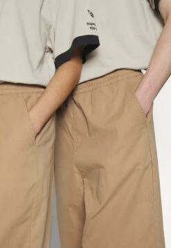 YOURTURN Genderless Parachute - Shorts - Brown -Yourturn Sales Store ad5b933259074bd2b8a2edc947805f80