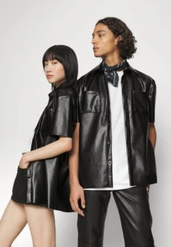 YOURTURN Unisex - Button-Down Blouse - Black -Yourturn Sales Store aefdfec1a9d14d77a5fb759d0c1f1942