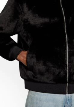 YOURTURN Winter Jacket - Black 13 YOURTURN Winter Jacket - Black -Yourturn Sales Store bd2c7c34dcc94e1bb50e04c04c1e2f8a