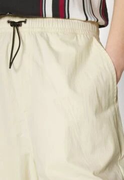 YOURTURN Genderless Parachute - Shorts - White -Yourturn Sales Store c4b7617e30964d8d94222559c32c9f62