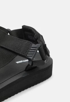 YOURTURN Unisex - Sandals -Yourturn Sales Store c98b7d477a624906a6cdff4431936912