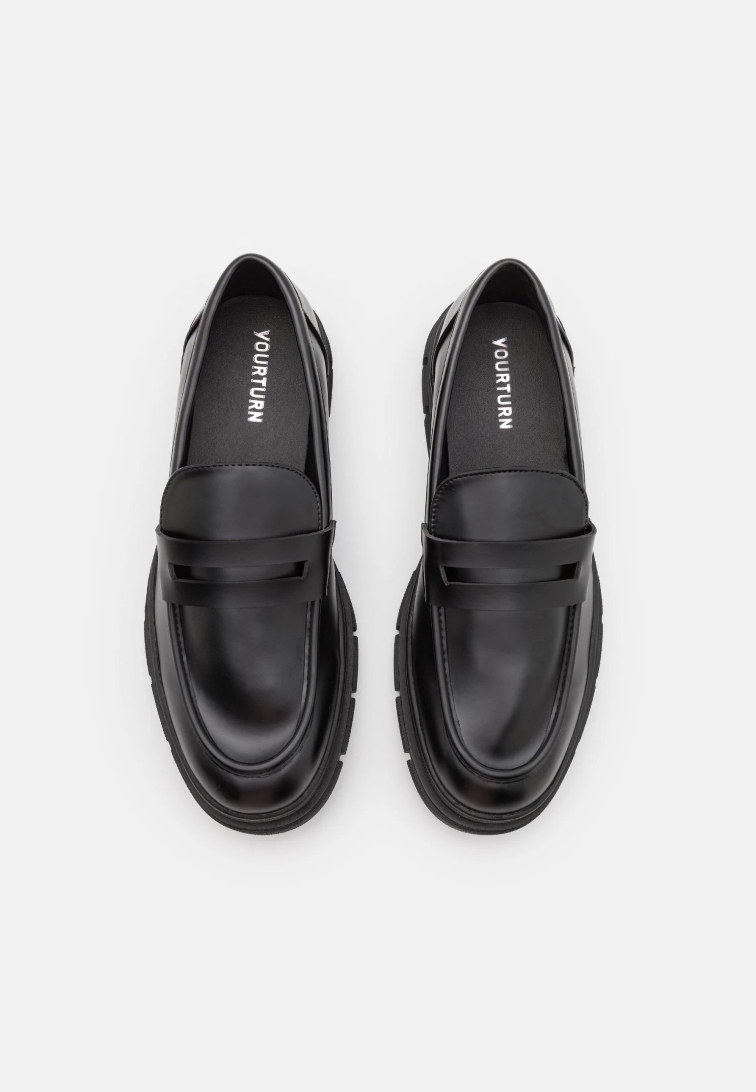 YOURTURN Slip-Ons - Black 6 YOURTURN Slip-Ons - Black - Image 4