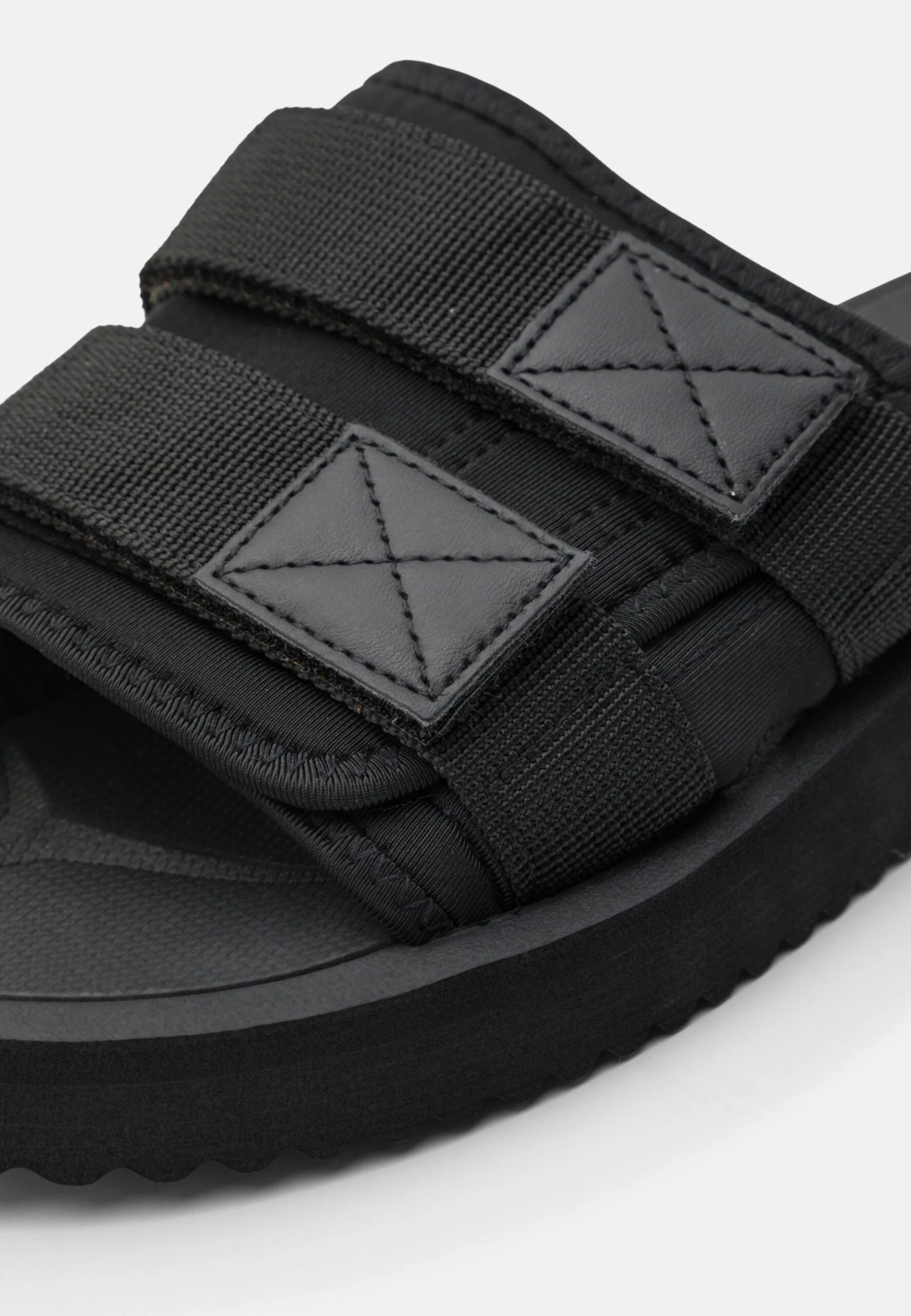 YOURTURN Unisex - Mules - Black 8 YOURTURN Unisex - Mules - Black - Image 6