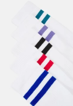 YOURTURN 5 Pack - Socks - White -Yourturn Sales Store d030e717411145eab9b993c4136f5489