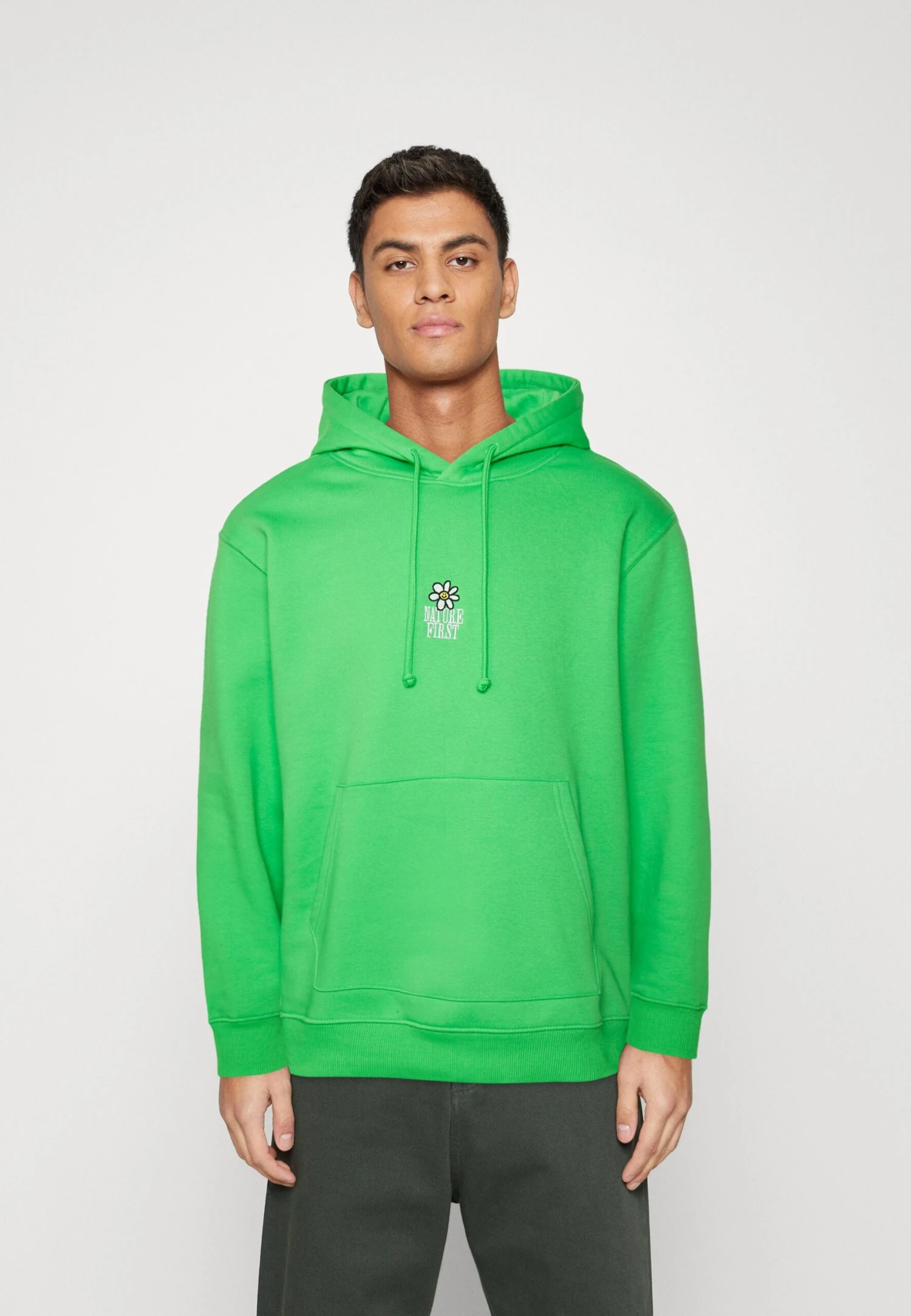 YOURTURN Sweatshirt - Green 3 YOURTURN Sweatshirt - Green