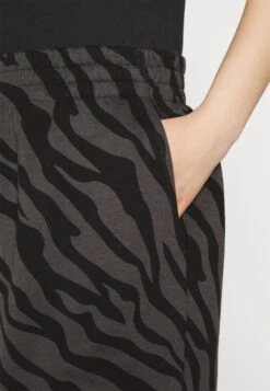 YOURTURN Unisex - Shorts - Dark Grey -Yourturn Sales Store d72555a0c93f498496bcfb8210079d9c