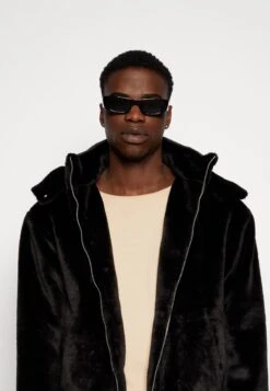 YOURTURN Winter Jacket - Black 11 YOURTURN Winter Jacket - Black -Yourturn Sales Store f7b08c4eb50e455d9a52a2b7e1efc2c5