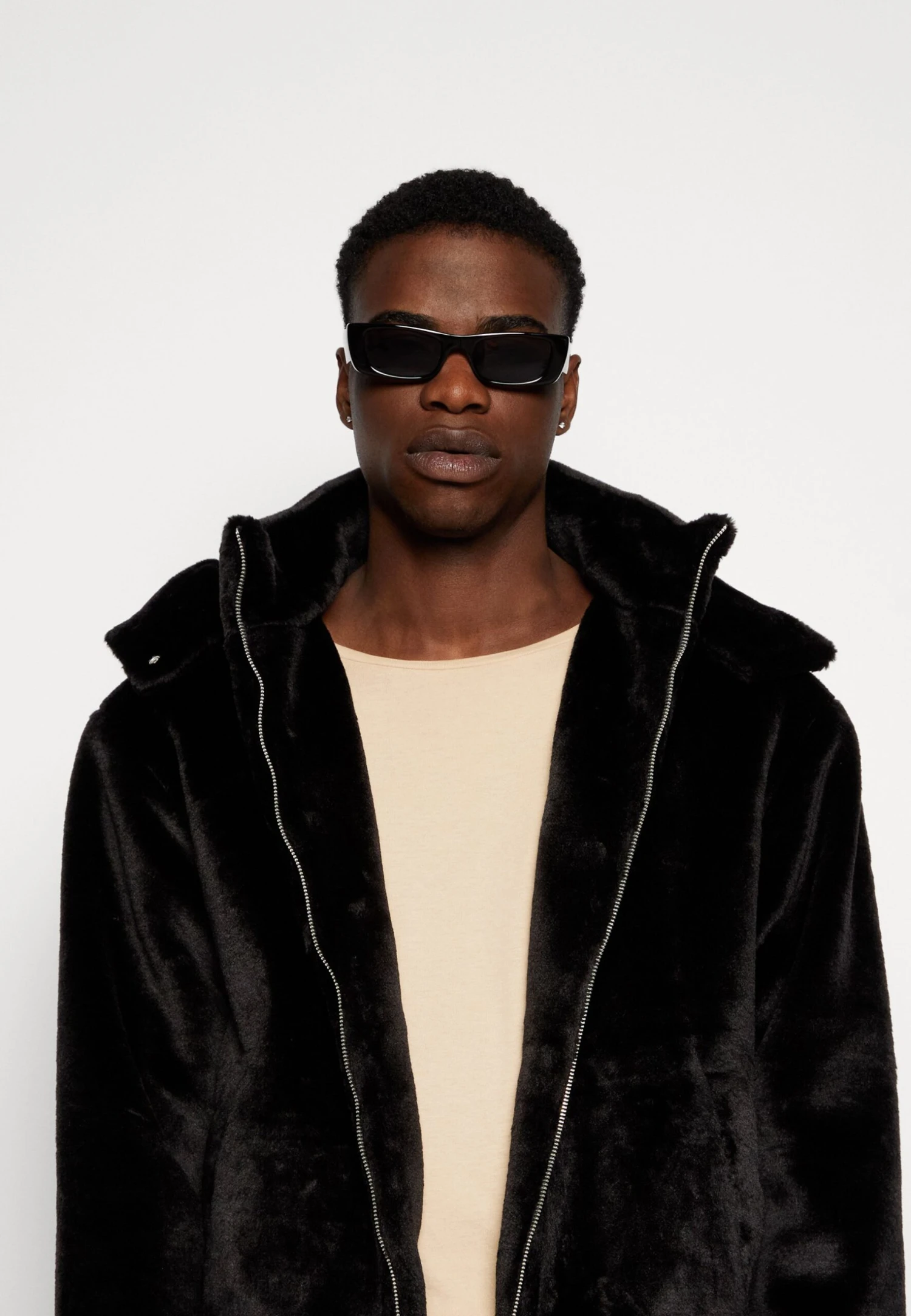 YOURTURN Winter Jacket - Black 6 YOURTURN Winter Jacket - Black - Image 4