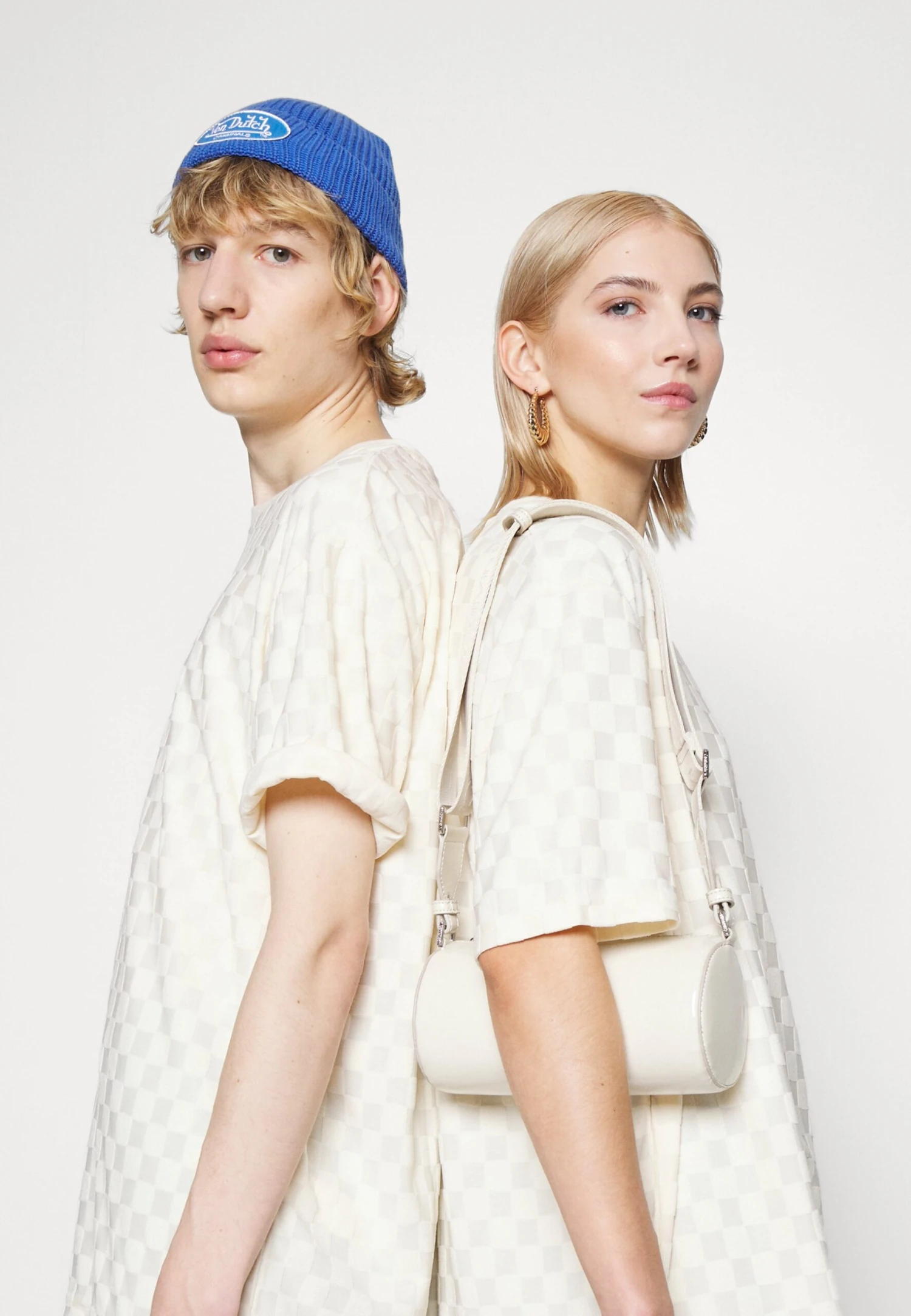 YOURTURN Unisex - Print T-Shirt - Off-White 6 YOURTURN Unisex - Print T-Shirt - Off-White - Image 4