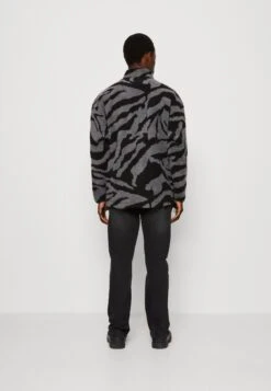 YOURTURN Unisex - Fleece Jacket - Grey -Yourturn Sales Store fb0a0ae1914e4939bc76695f0267d638